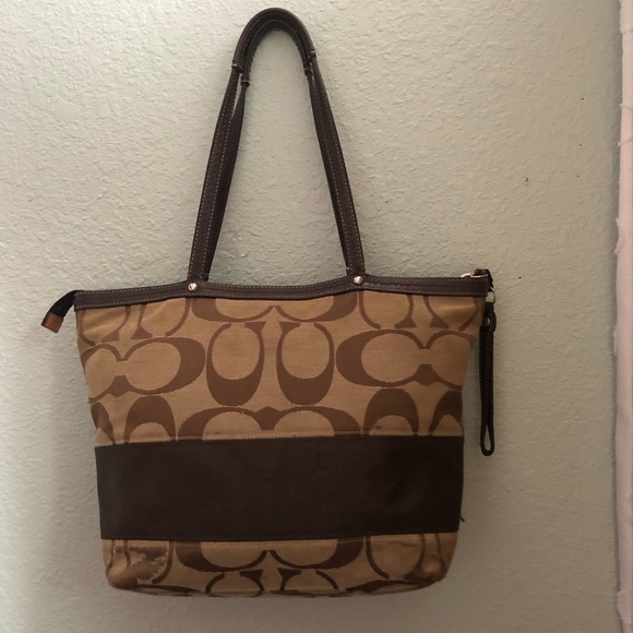 Coach Handbags - Coach signature stripe jacquard Shoulder bag